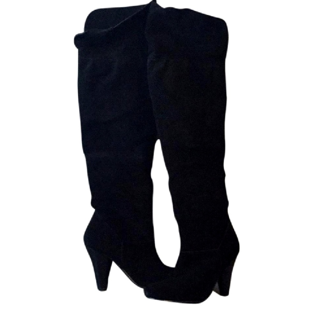 Over the knee suede heel boots by Restricted