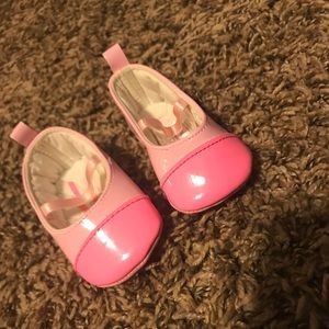 ADORABLE, never worn, NB slip in shoes