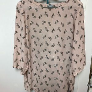 Cute 🚲 print top!