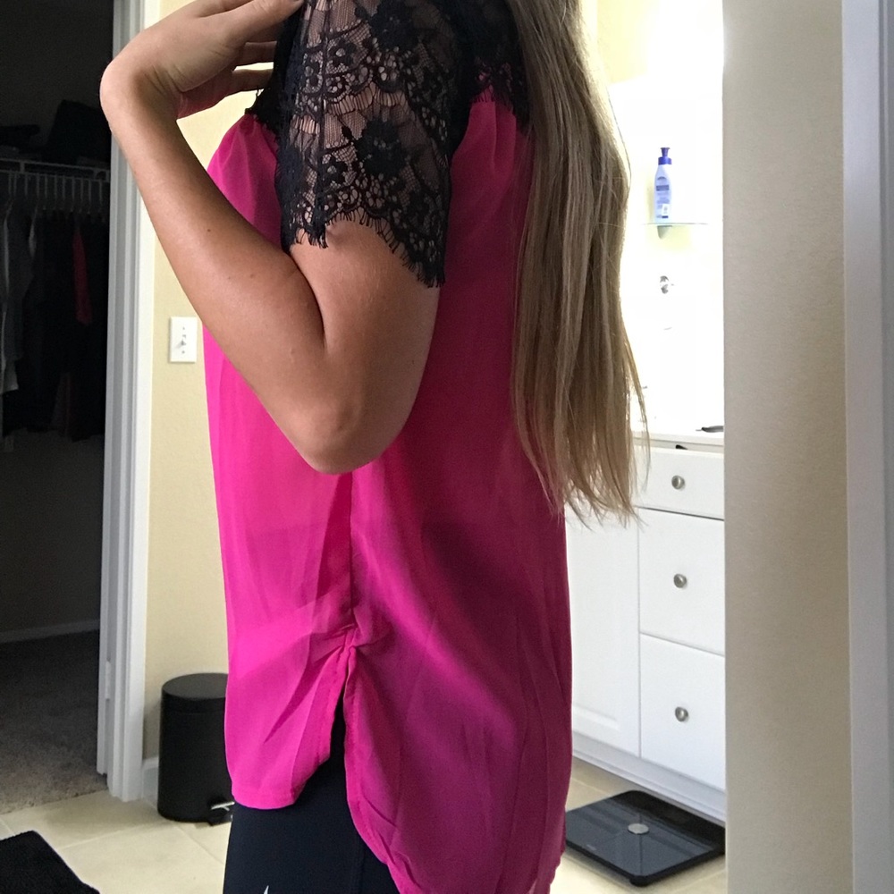Pink/black blouse - Picture 2 of 4