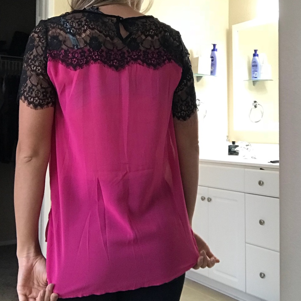 Pink/black blouse - Picture 3 of 4