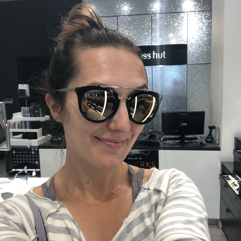 Meet your Posher, Elizabeth