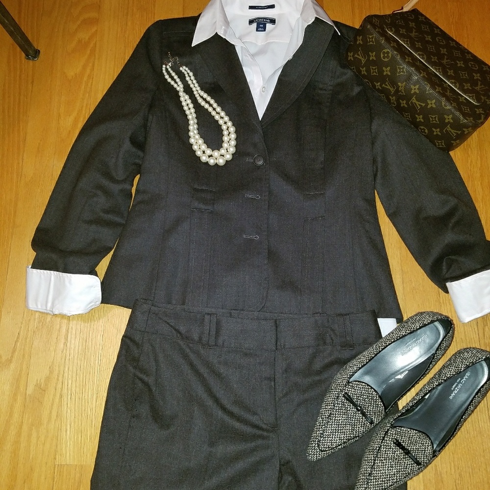 ANN TAYLOR LOFT SUIT