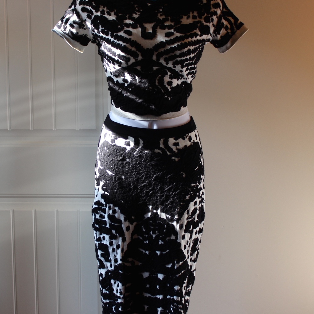 Lucy Paris Women's Top-M Skirt-M