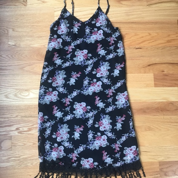 Forever 21 Dresses & Skirts - Forever 21 floral and fringe dress