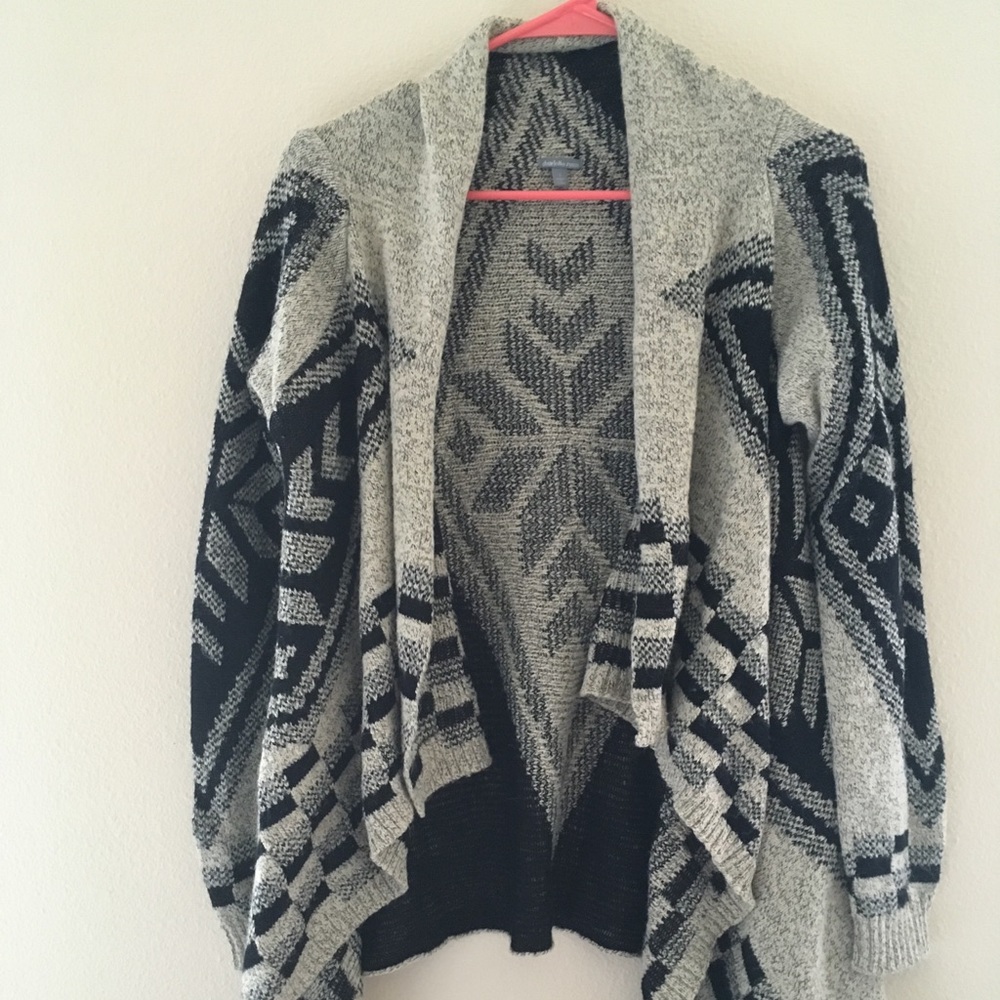 Assymetrical Geometric Cardigan