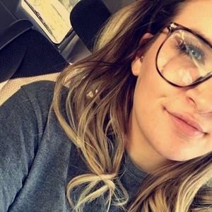 Meet your Posher, Julie