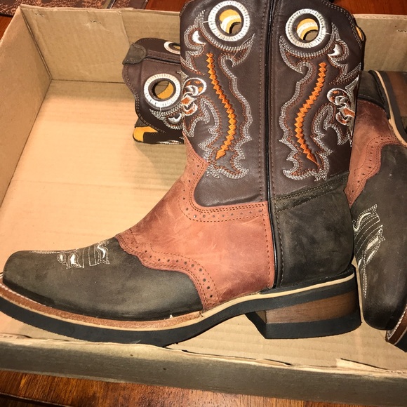 Men’s boots brand new size 8 main image 6