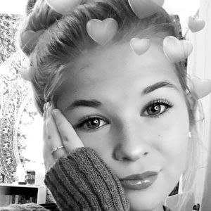 Meet your Posher, Katelyn