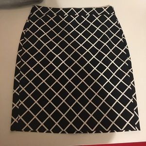 NWT! Banana Republic Pencil skirt