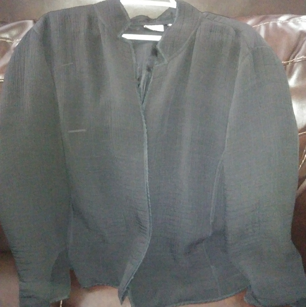 Chicos silk lined silk trimmed blazer size 3