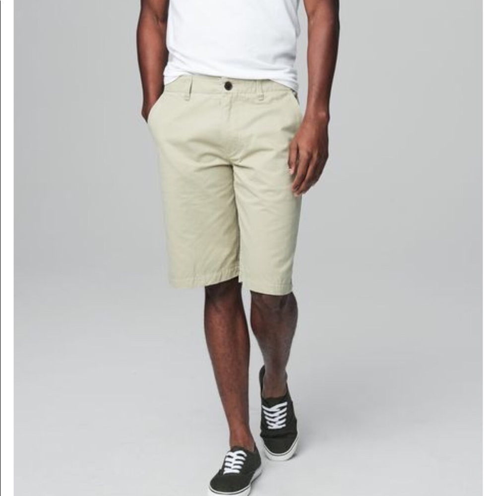 Aeropostale men’s khaki shorts