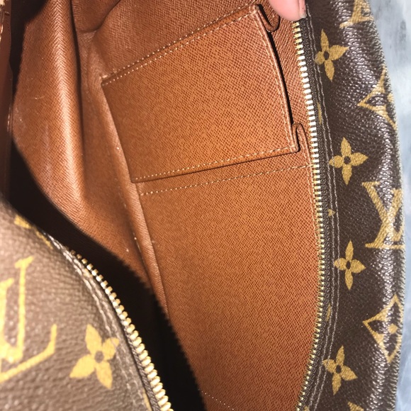 LOUIS VUITTON MONOGRAM CANVAS SHOULDER BAG M51182 - Picture 4 of 8