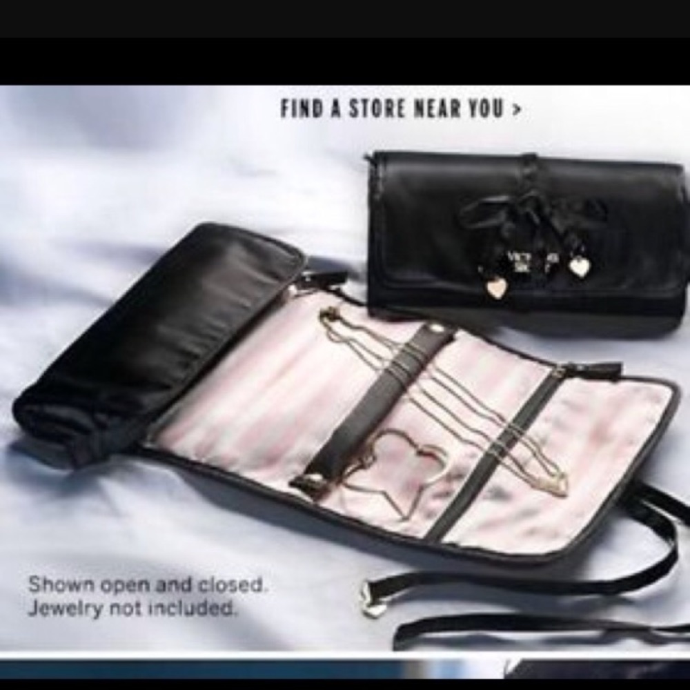 NIB Victoria’s Secret travel jewelry case