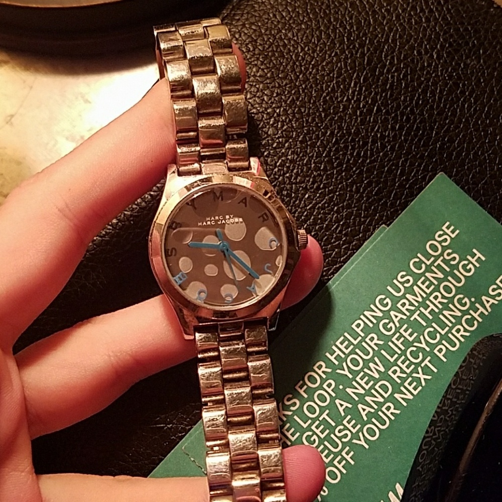 MBMJ watch - Picture 2 of 3