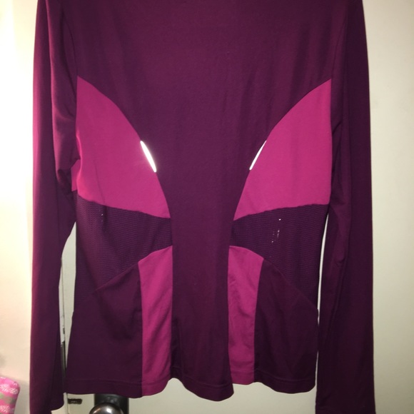 long sleeve work out shirt - Picture 4 of 4