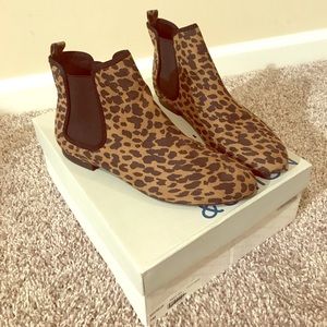 Old Navy Brand Leopard Booties