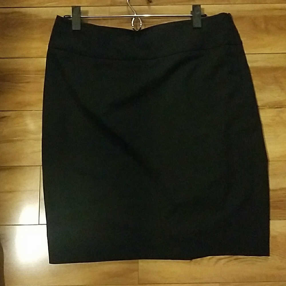 Black pencil skirt