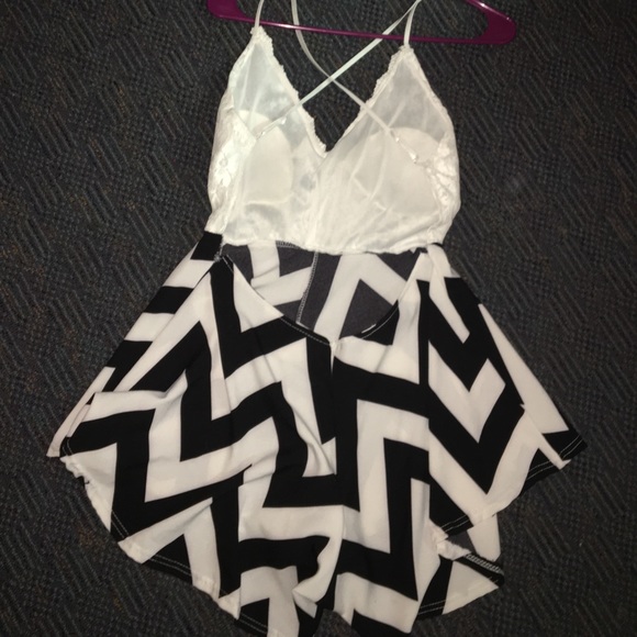 open back romper - Picture 2 of 2