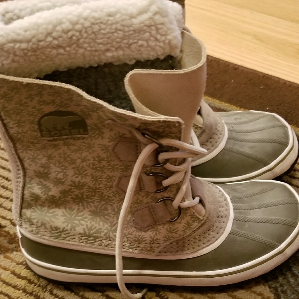 Sorel waterproof boots