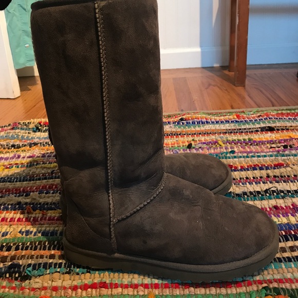 Ugh tall boots - Picture 2 of 5