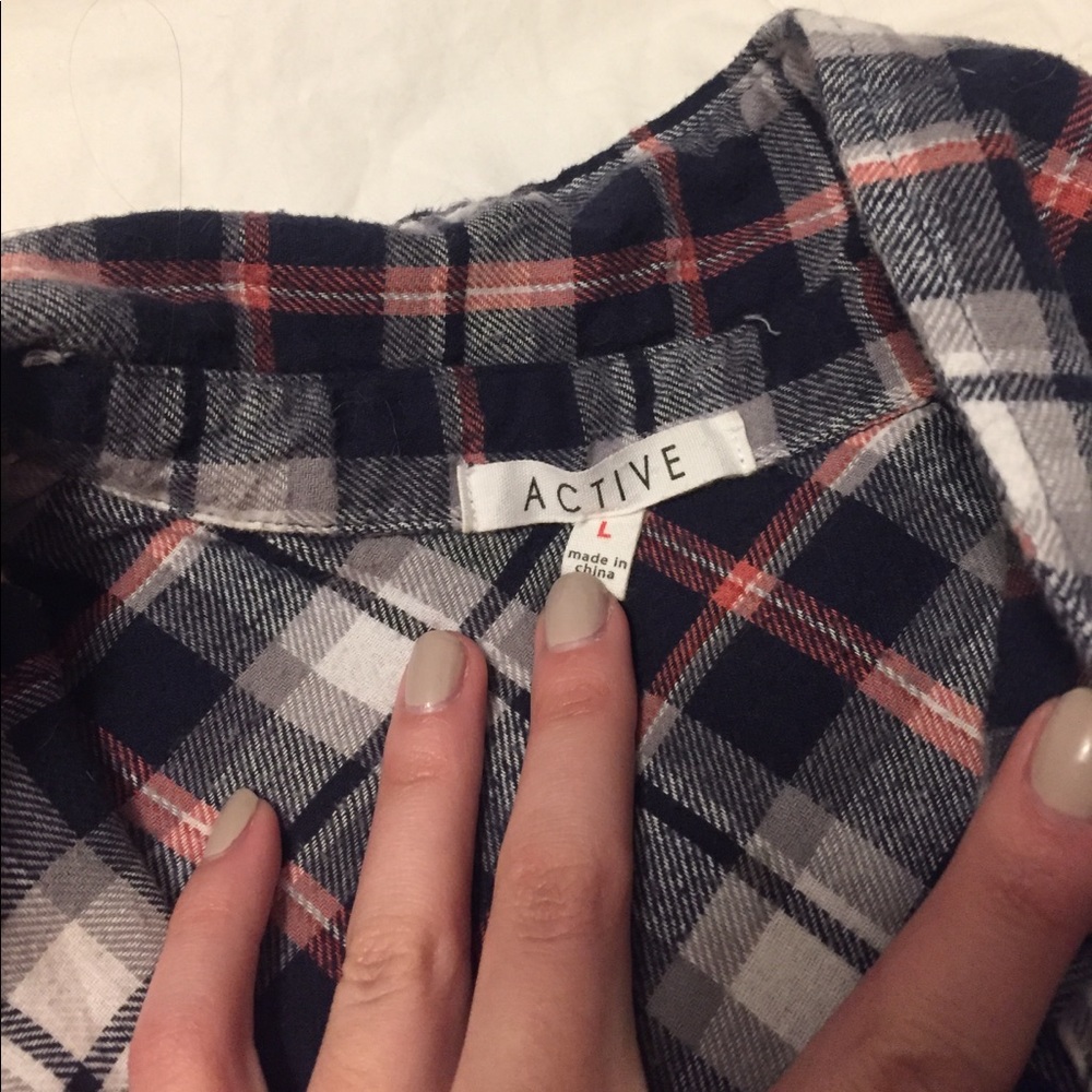 Flannel - Picture 3 of 4