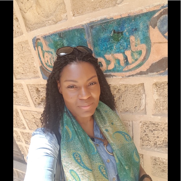 Meet your Posher, Antrease - Picture 2 of 2