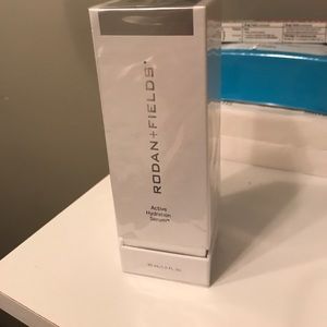 Rodan and Fields active hydrating serum