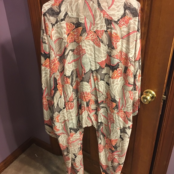 Lightweight Kimono - Picture 1 of 2