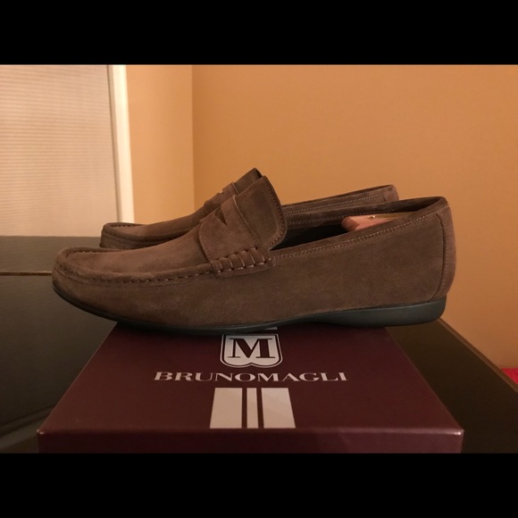 Bruno Magli mens suede driving shoes. main image 4