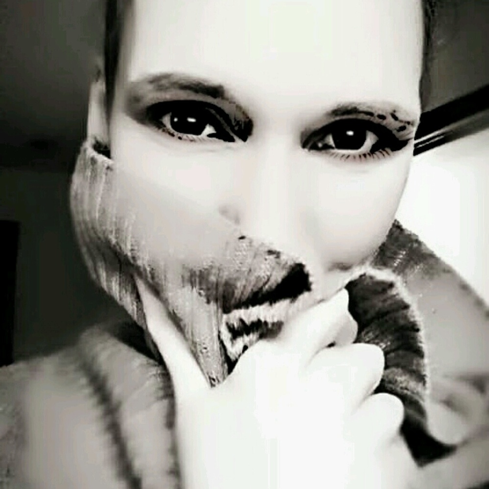 Meet your Posher, Jenna