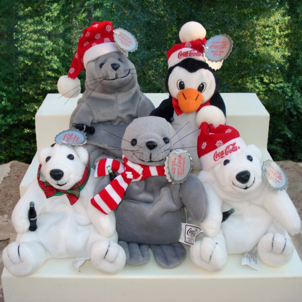 1997 Coca Cola Christmas Bean Bag Set