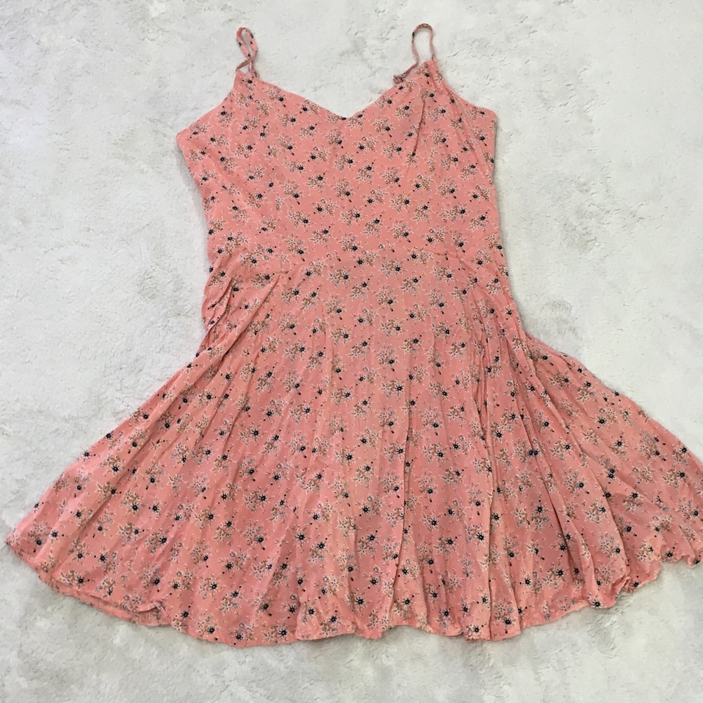 Elle CLO size large dress