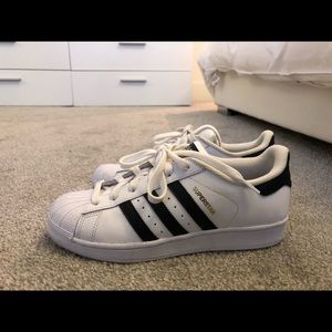 Women Adidas Superstar