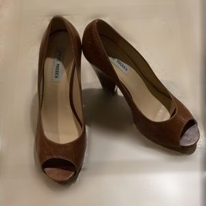 Steve Madden Peep Toe Pumps