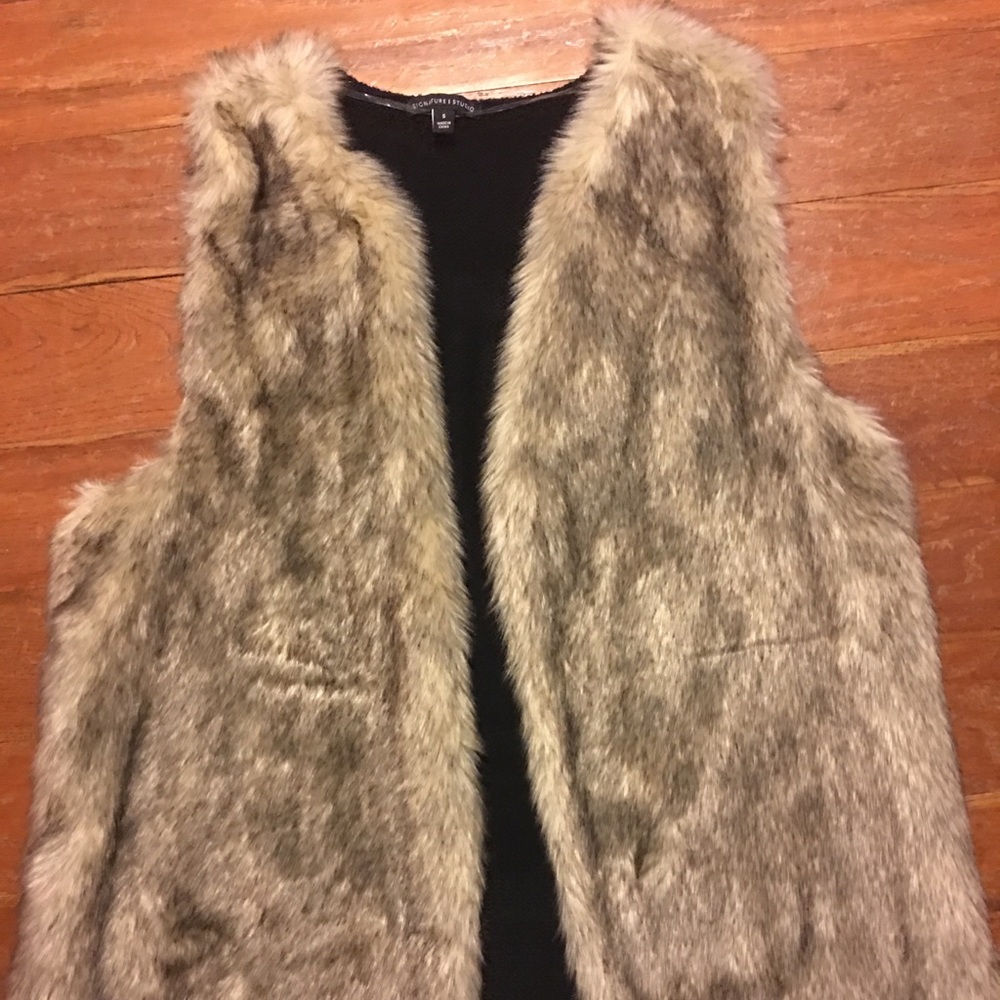 Fur vest