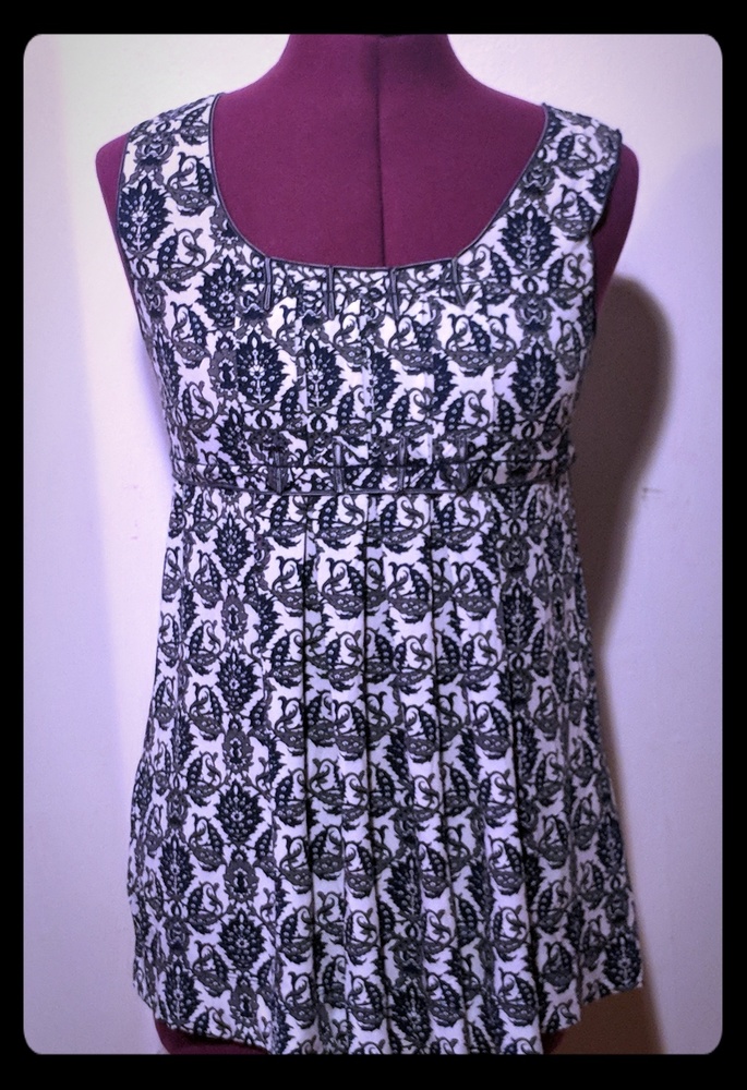 Patterned White and Blue Maternity Top