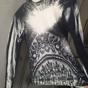 JANE DOE BLACK & WHITE SWEATER