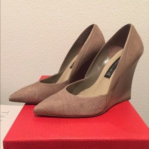 Beautiful beige pointed d’orsay wedge heels