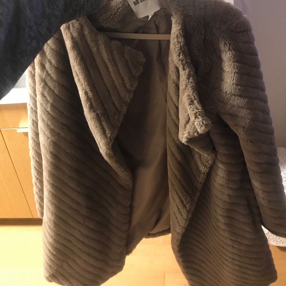 B.B. Dakota mccoy faux fur coat