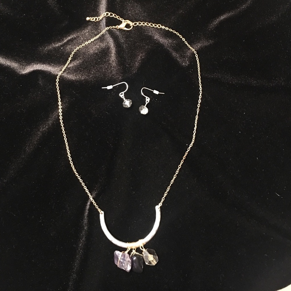 SALE Semi-Precious necklace & earring set