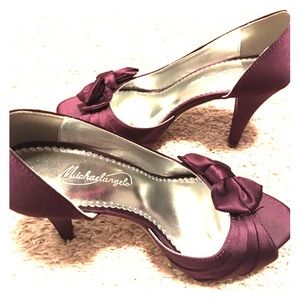 David's Bridal Michaelangelo Maribelle pumps