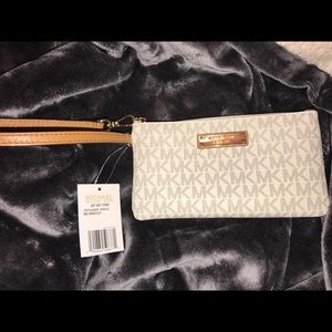Michael Kors White and gold brown wristlet