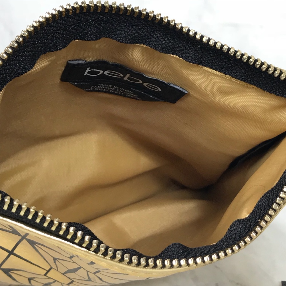 ❌SOLD❌ Bebe Gold And Black Tassle Pouch - Picture 4 of 6