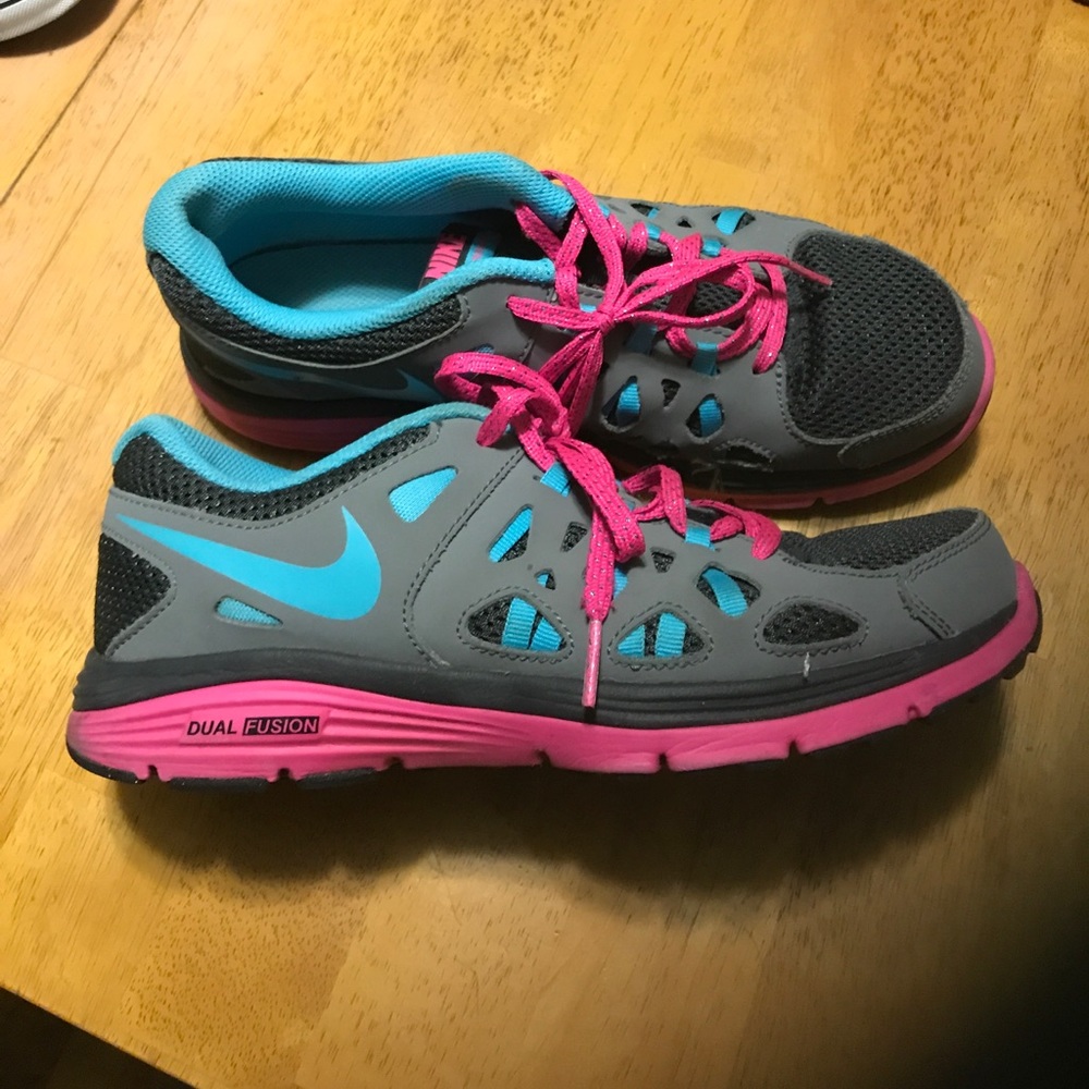 NIKE DUAL FUSION RUN 2