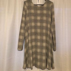 Old Navy Cozy Fall Plaid / Flannel Style Dress