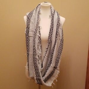 New Infinity Gray Scarf with Fringe