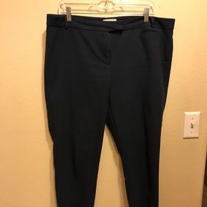 VanHeusen Cropped Slacks