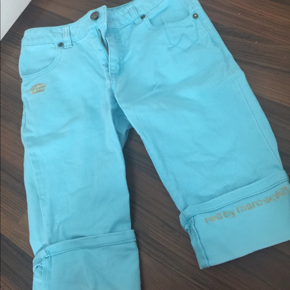 Capri pants