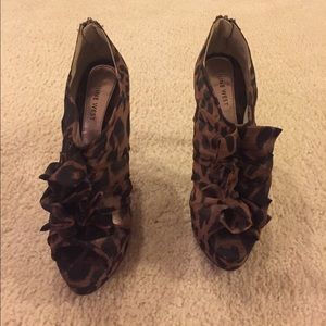 Nine West Shooties